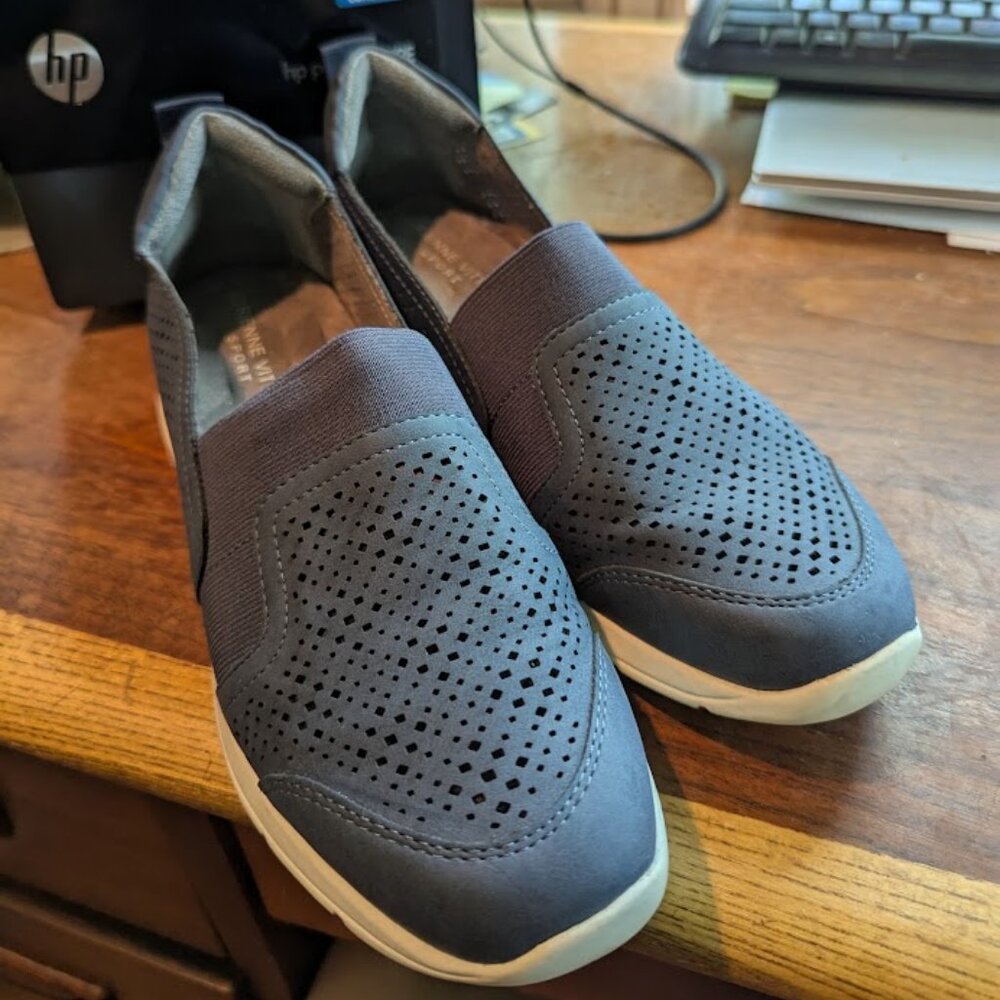 Adrienne Vittadini Casual Mesh Shoes Blue And White